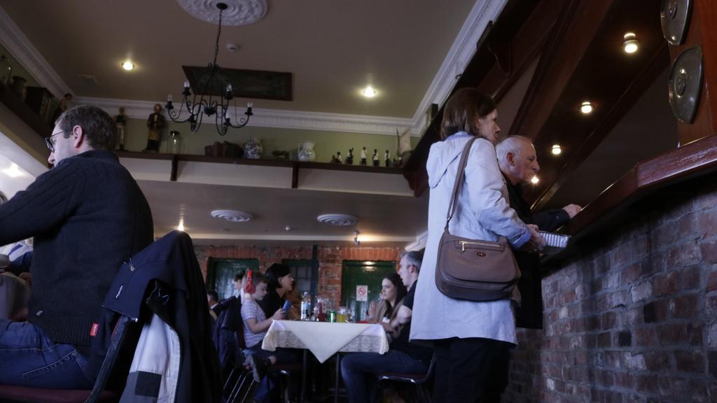 The Seaview Tavern 발리고맨 외부 사진